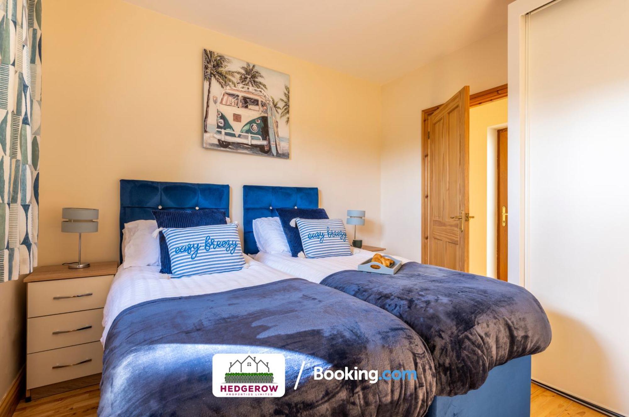 Secure 2-Bed Escape For 6 With Tranquil Garden L Special Deals L Last-Minute Deals L トルーロー エクステリア 写真