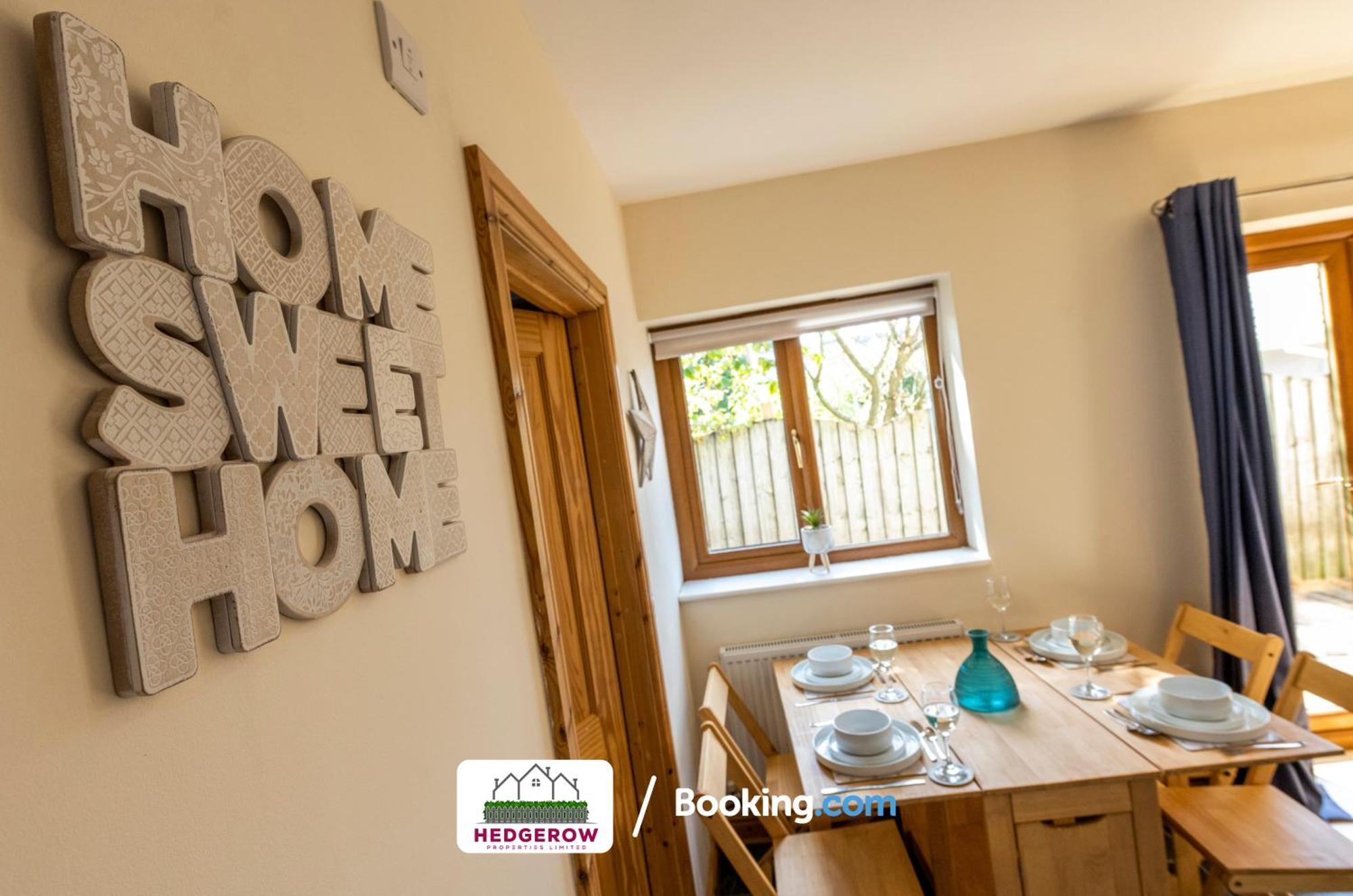 Secure 2-Bed Escape For 6 With Tranquil Garden L Special Deals L Last-Minute Deals L トルーロー エクステリア 写真